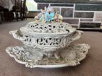 Decoratieve sauskom met bloemendeksel – brocante stijl, Ophalen
