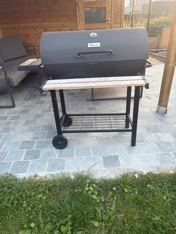 Barbeque beschikbaar voor biedingen