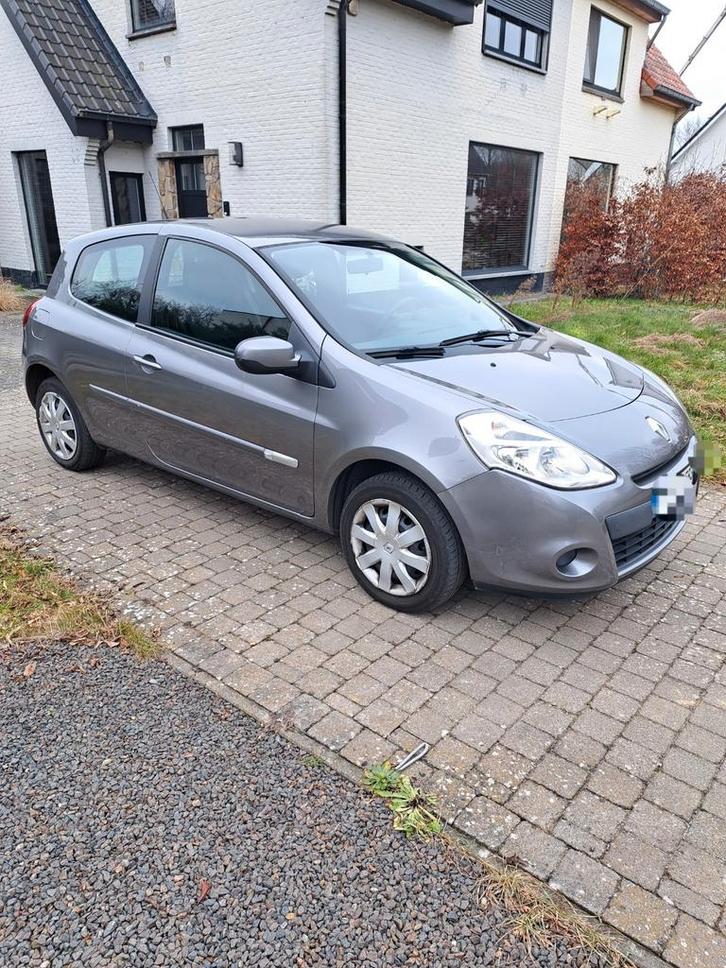 Renault Clio, Autos, Renault, Particulier, Clio, ABS, Airbags, Air conditionné, Ordinateur de bord, Verrouillage central, Vitres électriques