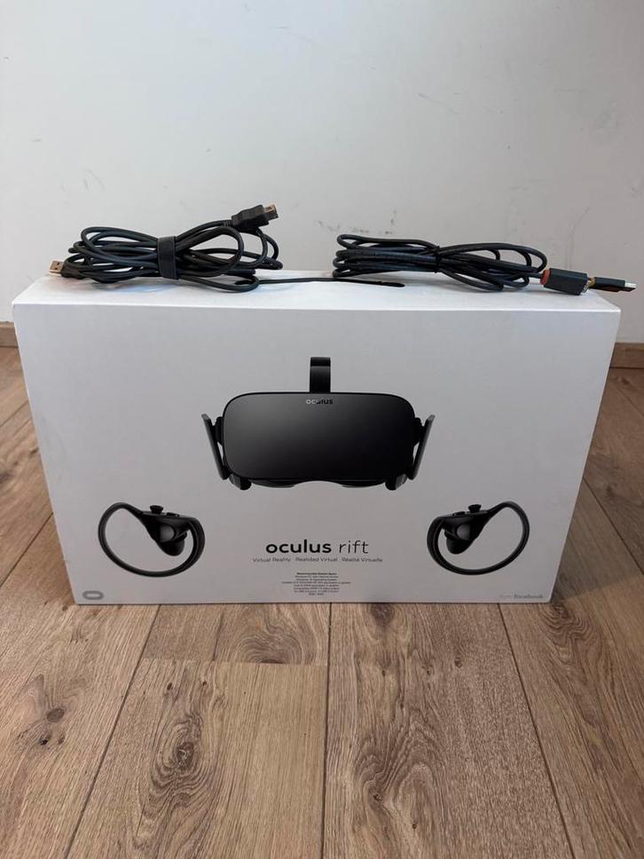 Oculus rift (CV1) - inclusied usb verlengkabels, Games en Spelcomputers, Virtual Reality, Zo goed als nieuw, Pc, Ophalen