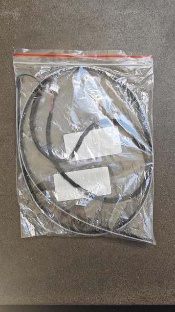 Led strip + verlengstuk beschikbaar voor biedingen