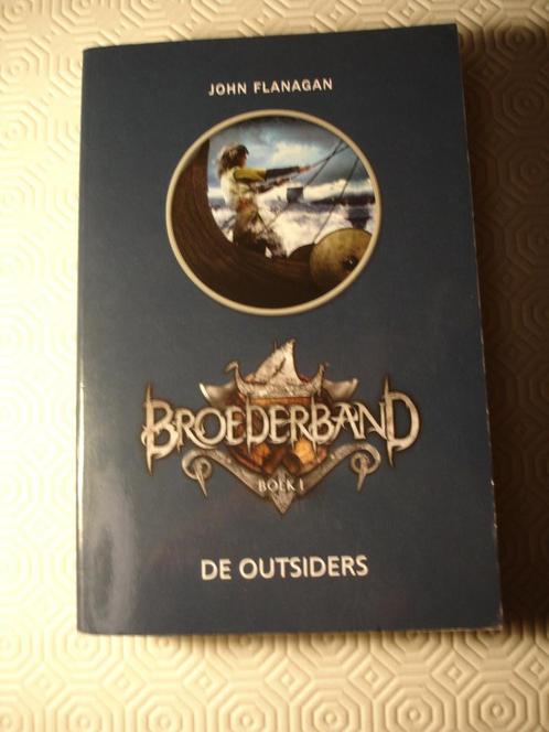 Boek 1 Broederband  De Outsiders, Boeken, Kinderboeken | Jeugd | 10 tot 12 jaar, Ophalen of Verzenden