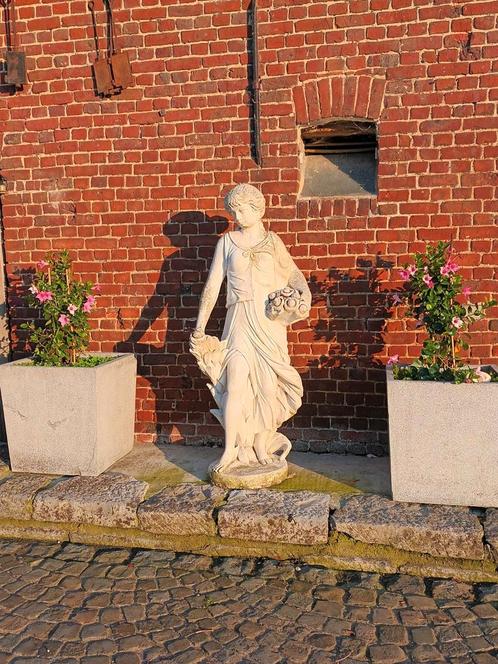 Magnifiek  'licht verweerd ' tuinbeeld (1,50m hoog), Tuin en Terras, Tuinbeelden, Zo goed als nieuw, Ophalen