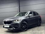 BMW X1 xDrive25e Plug-in Hybrid / Pano dak / LED / Camera, Stof, Gebruikt, 169 kW, 1820 kg