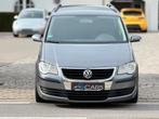 Vw Touran 1.6i ** 7 Plaatsen ** Airco ** 2007, Auto's, Voorwielaandrijving, 75 kW, Monovolume, 1600 cc