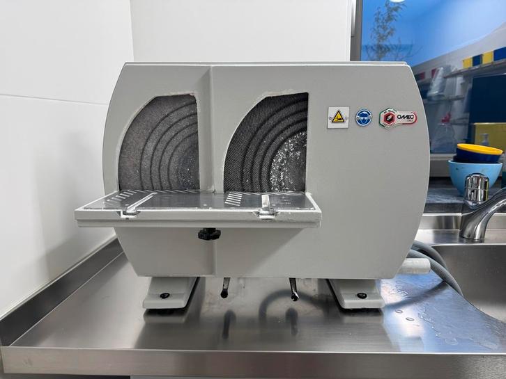 Taille Plâtre OMEC, Zakelijke goederen, Machines en Bouw | Industrie en Techniek, Ophalen