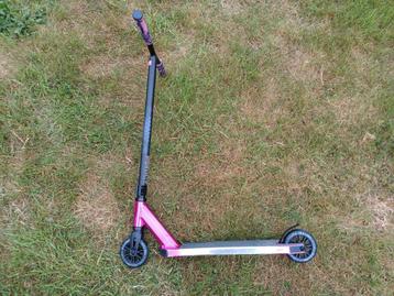 Stunt step Sulivan vanaf 8 jaar beschikbaar voor biedingen