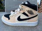NIKE Sneakers Air Jordan 1 MID Barely Orange, Ophalen of Verzenden, Zo goed als nieuw