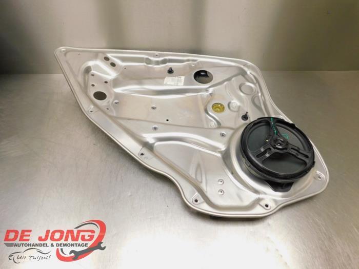 Ruitmechaniek 4Deurs links-achter van een Mercedes C-Klasse, Auto-onderdelen, Ruiten en Toebehoren, Mercedes-Benz, Gebruikt, 3 maanden garantie