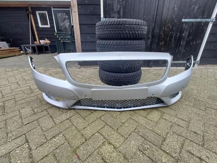 Mercedes-Benz B-Klasse Bumper Voorbumper 6x PDC A2468850525, Auto-onderdelen, Carrosserie, Bumper, Mercedes-Benz, Voor, Gebruikt