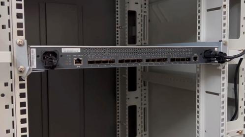 NetApp 16-port 10G SFP+ managed switch NAE-1101 CN-1610, Informatique & Logiciels, Commutateurs réseau, Utilisé, Enlèvement ou Envoi