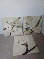 Driedelige reeks schilderijen Ikea, Ophalen