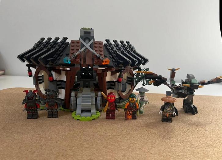 Verzameling Lego Ninjago sets 70627 + 70599, Kinderen en Baby's, Speelgoed | Duplo en Lego, Gebruikt, Lego, Losse stenen, Ophalen of Verzenden