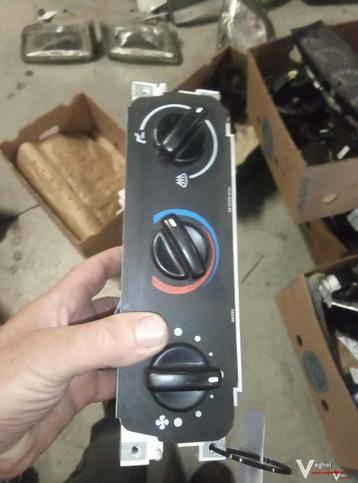 Ford Transit kachelbedieningspaneel 2002 beschikbaar voor biedingen