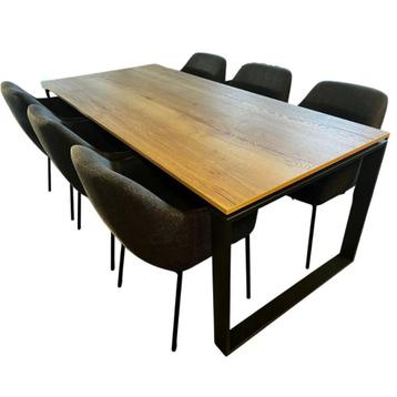 Table de conférence avec plateau flottant 200x90x74cm disponible aux enchères