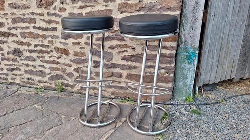 Tabouret de bar échange, Huis en Inrichting, Barkrukken, Gebruikt, 60 tot 90 cm, Leer, Metaal, 2 krukken, Met voetsteun, Ophalen
