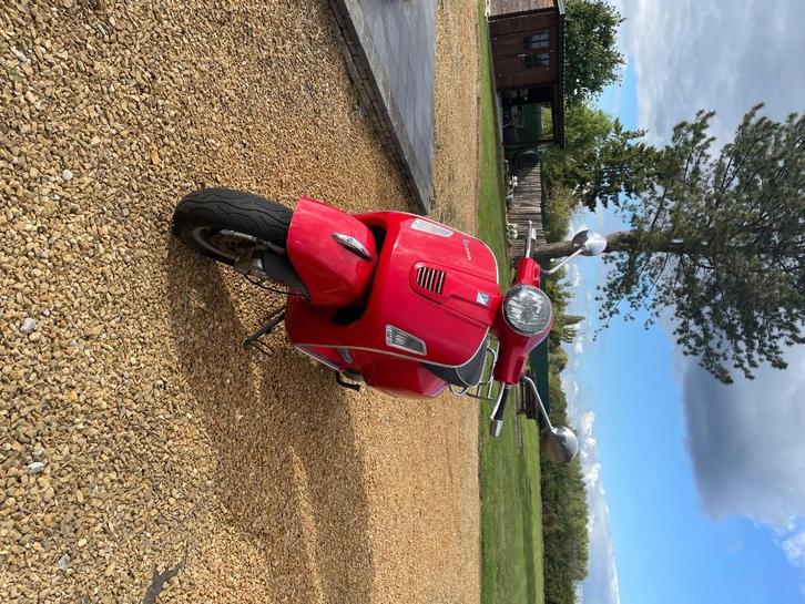 Piaggio Vespa GTS 125cc, Motoren, Motoren | Piaggio, Particulier, Scooter, 11 kW of minder, 1 cilinder, Ophalen