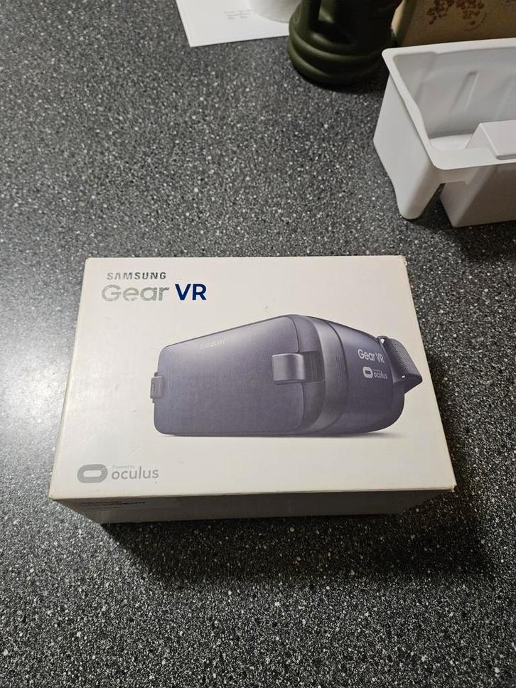 Samsung Gear VR bril, Games en Spelcomputers, Virtual Reality, Zo goed als nieuw, Telefoon, VR-bril, Ophalen
