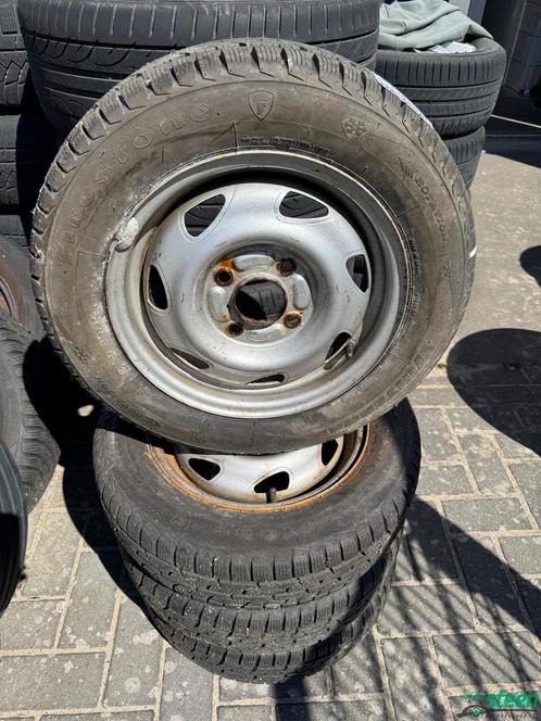 Ford Fiesta Winterbandenset Firestone 155-70-13 71T 4 x 108, Auto-onderdelen, Banden en Velgen, Banden en Velgen, Winterbanden