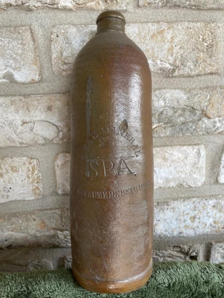 Bouteille d'eau en céramique « SPA-eau Minérale », Antiquités & Art, Antiquités | Céramique & Poterie, Enlèvement ou Envoi