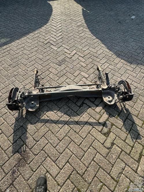 Achteras Peugeot Expert met schijven bouwjaar 2008, Motoren, Onderdelen | Overige, Gebruikt, Ophalen of Verzenden