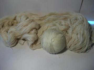 Fil à tricoter - Couleur beige - 600 grammes
