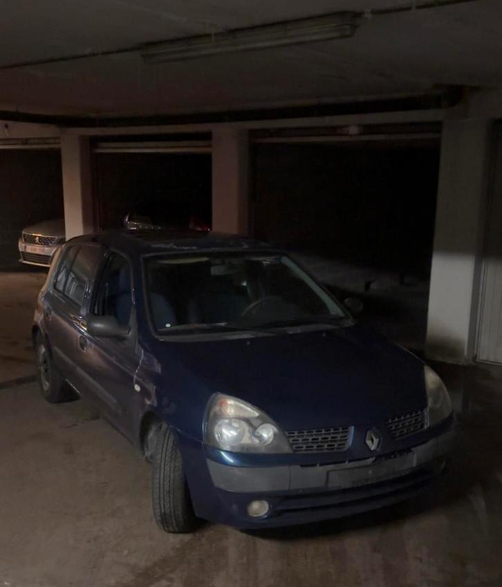 Renault clio 2, Autos, Renault, Particulier, Clio, ABS, Phares directionnels, Airbags, Air conditionné, Bluetooth, Verrouillage central