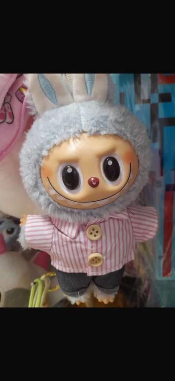 GROOTHANDELLABUBU FIGUREN MET KLEDING, Enlèvement