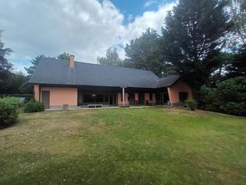 Spacieuse villa d’architecte sur 1.450 m², Immo, Mouscron, 1000 à 1500 m², 371 kWh/m²/an, 1 pièces