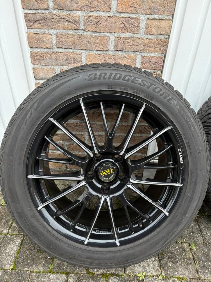 Set winterbanden op Dotz velgen - 18 inch, Auto-onderdelen, Banden en Velgen, Band(en), Winterbanden, 18 inch, 255 mm, Personenwagen