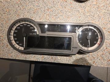 Snelheidsmeter beschikbaar voor biedingen