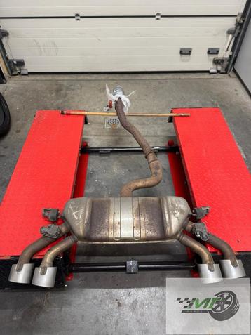 Vw Golf 8 R uitlaat einddemper 5H6253181BF 5WA253611E beschikbaar voor biedingen