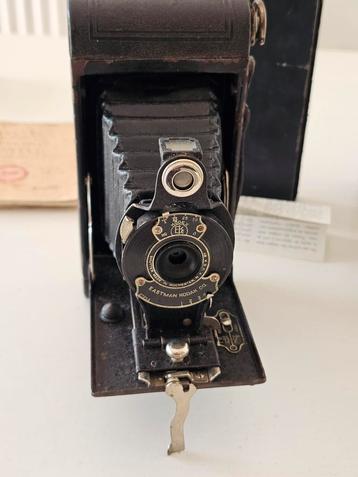 Eastman Kodak No.2 Brownie Vouwcamera beschikbaar voor biedingen