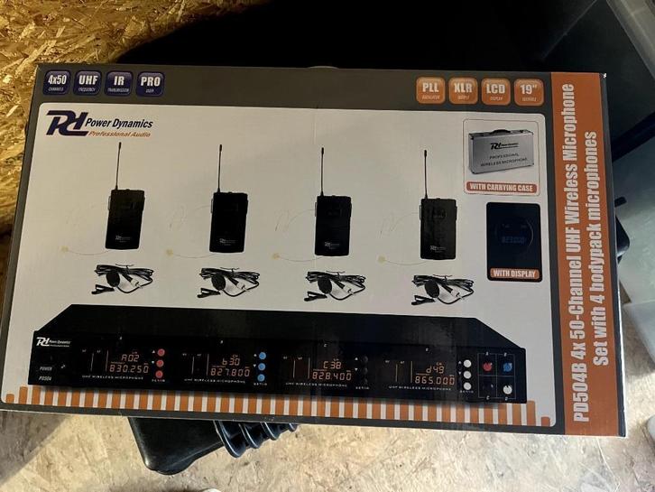 Power Dynamics PD504B 4-kanaals UHF draadloze microfoon-set, Muziek en Instrumenten, Microfoons, Zo goed als nieuw, Overige typen