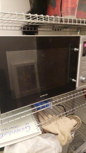 Combi magnetron/ oven Inventum  beschikbaar voor biedingen