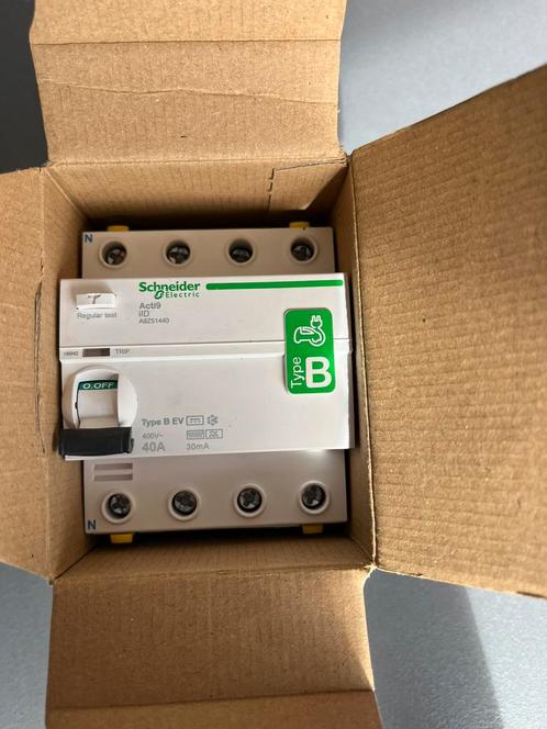 Differentiaalschakelaar 4P 40A 30mA B EV, Doe-het-zelf en Bouw, Elektriciteit en Kabels, Nieuw, Schakelaar, Ophalen of Verzenden