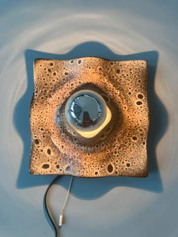 Fat lava keramische wandlamp beschikbaar voor biedingen