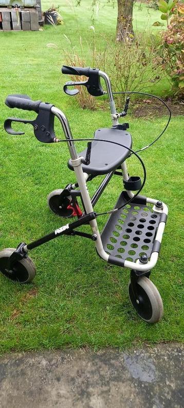 Deambulateur Invacare, Divers, Enlèvement, Pliable, Utilisé
