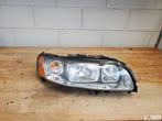 Volvo S60 V70 XC70 2004 - 2007 koplamp rechts 30698836 €100, Gebruikt, Ophalen of Verzenden, Volvo