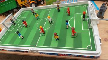 Playmobil- voetbal tafel
