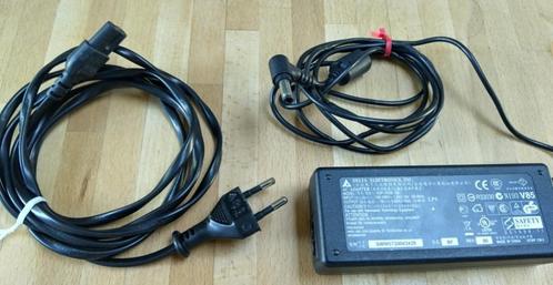 Delta Electronics AC adapter voor laptop, Computers en Software, Laptop-opladers, Gebruikt, Ophalen of Verzenden