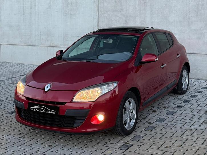 Renault Megane • 1.6i • Volledig • Panodak • Privilege, Auto's, Renault, Bedrijf, Te koop, Mégane, Benzine, Euro 5, Handgeschakeld