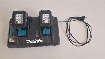 makita DC18RD inclusief 2 batterijen  beschikbaar voor biedingen