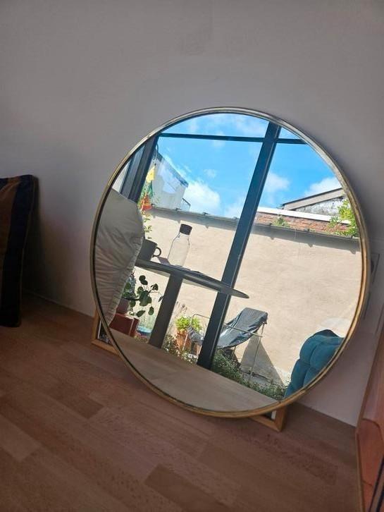 Ronde spiegel met gouden rand – 50 cm, Huis en Inrichting, Woonaccessoires | Spiegels, Zo goed als nieuw, Ophalen