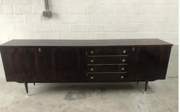 dressoir beschikbaar voor biedingen