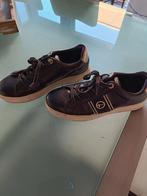 Damesschoenen, Ophalen of Verzenden, Zo goed als nieuw, Veterschoenen
