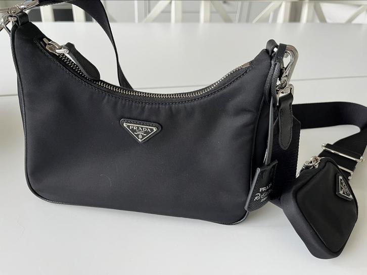 Prada, Handtassen en Accessoires, Tassen | Damestassen, Nieuw, Avondtasje, Zwart, Ophalen of Verzenden