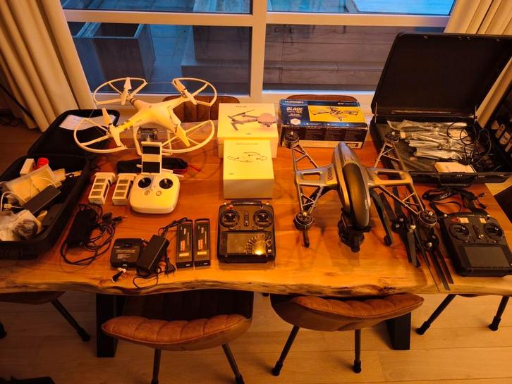 5 drones en heel veel materiaal, TV, Hi-fi & Vidéo, Drones, DJI, Enlèvement