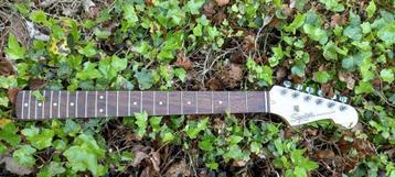 Col Squier Stratocaster *neuf*, Musique & Instruments, Enlèvement ou Envoi, Neuf, Solid body, Fender
