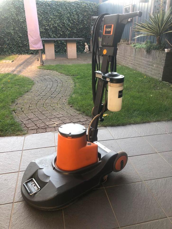 Schrob / polijstmachine van Taski, Doe-het-zelf en Bouw, Reinigingsmachines, Zo goed als nieuw, Schrobmachine, Ophalen